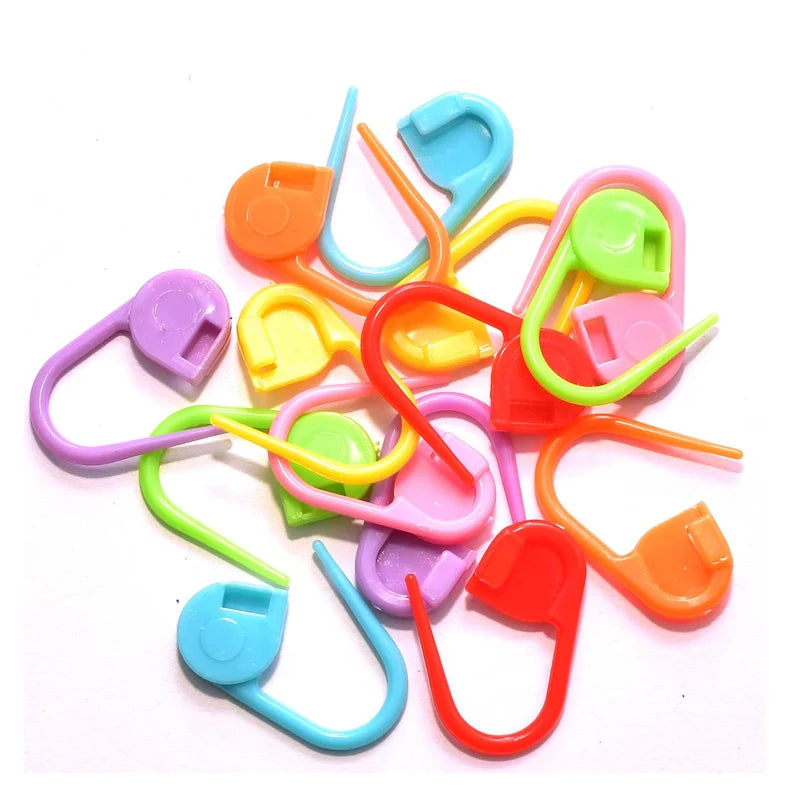 Stitch Markers for Crochet & Knitting – Locking Removable Markers