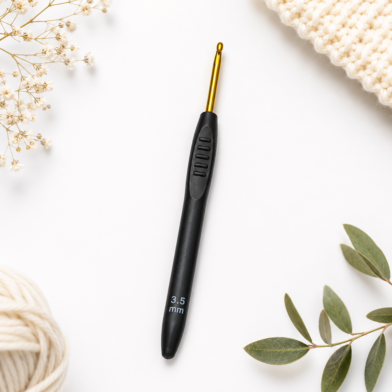 Gold Crochet Hook with Ergonomic Soft-Grip Plastic Handles