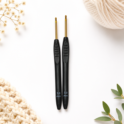 Gold Crochet Hook with Ergonomic Soft-Grip Plastic Handles